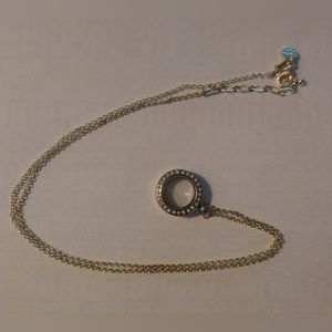 Origami Owl Pendant and Chain